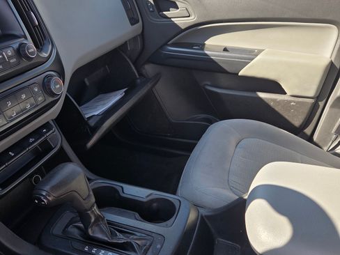 Used 2016 Chevrolet Colorado W/T w/ WT Convenience Package image 4