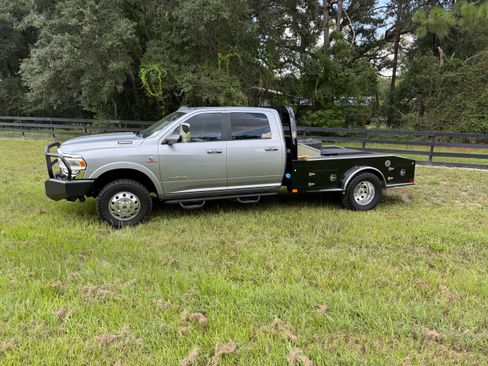 Used 2021 RAM 3500 Laramie AWD/4WD image 1