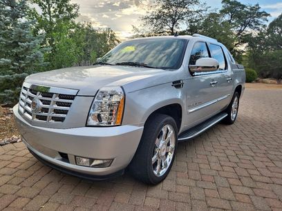 Used 2013 Cadillac Escalade EXT Luxury