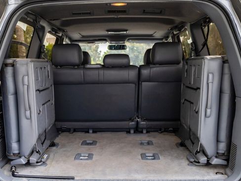 Used 2001 Toyota Land Cruiser image 23