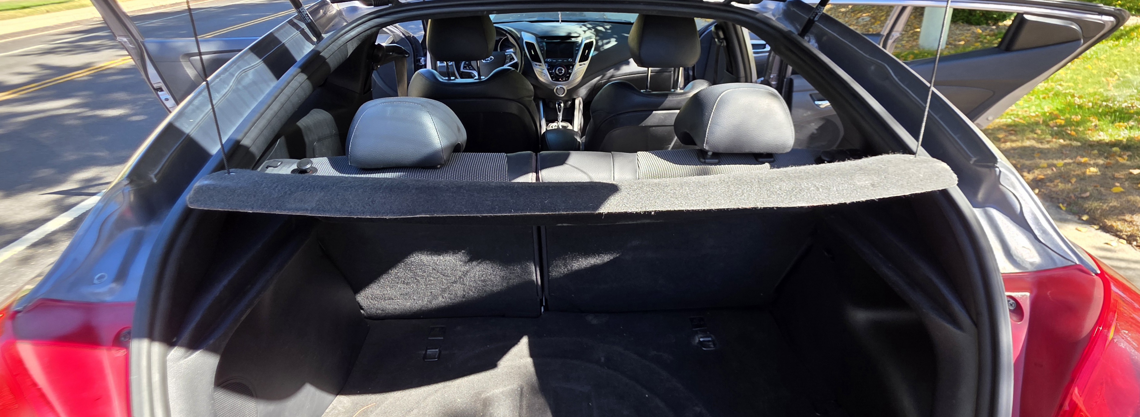 Used 2016 Hyundai Veloster w/ Option Group 02 FWD image 14