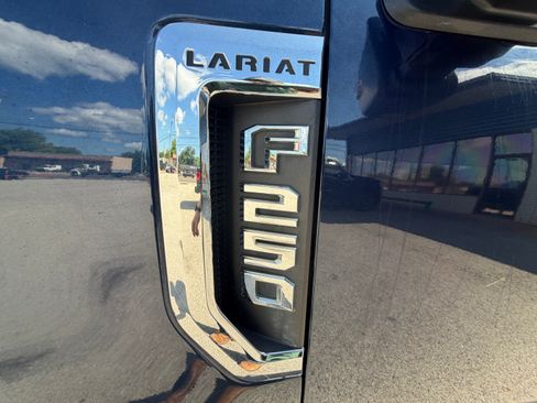 Used 2020 Ford F250 Lariat w/ Lariat Ultimate Package AWD/4WD image 16
