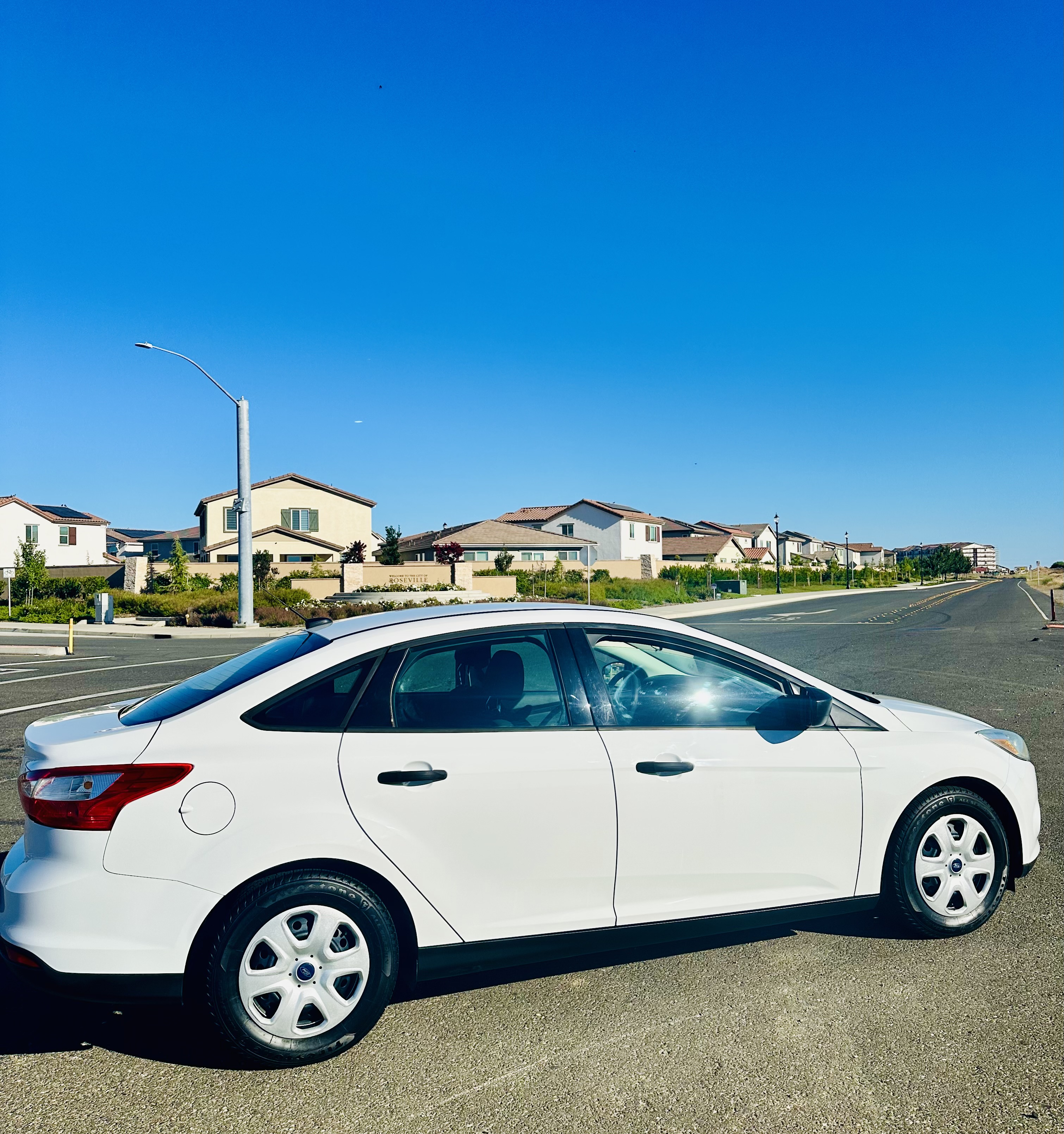 Used 2013 Ford Focus S FWD image 8