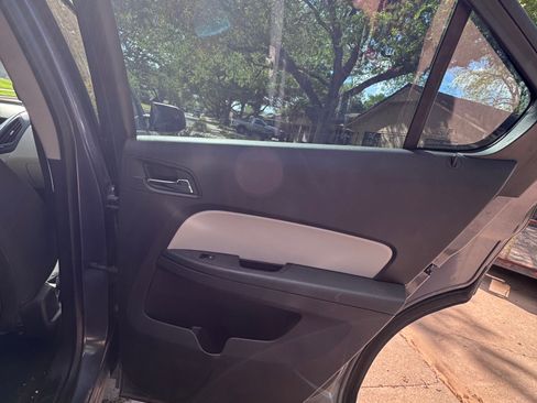 Used 2014 Chevrolet Equinox LS image 17