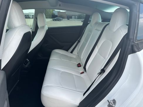 Used 2021 Tesla Model 3 Standard Range Plus RWD image 14