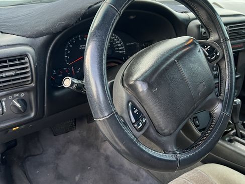 Used 2000 Chevrolet Camaro Z28 w/ SS Performance/Appearance Pkg image 10