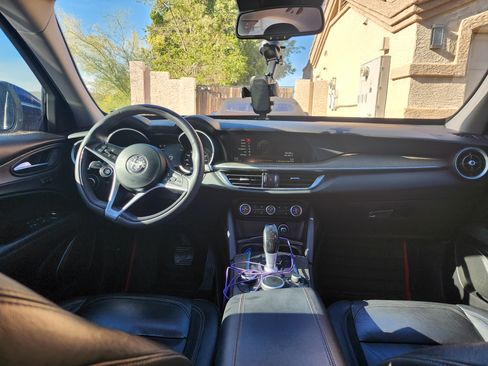 Used 2019 Alfa Romeo Stelvio Ti image 12