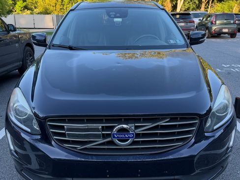 Used 2016 Volvo XC60 T6 Platinum FWD image 2
