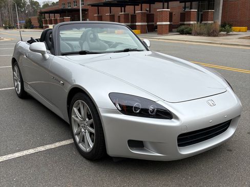 Used 2003 Honda S2000 image 1