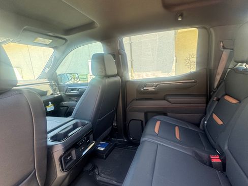 Used 2025 GMC Sierra 1500 AT4 AWD/4WD image 14