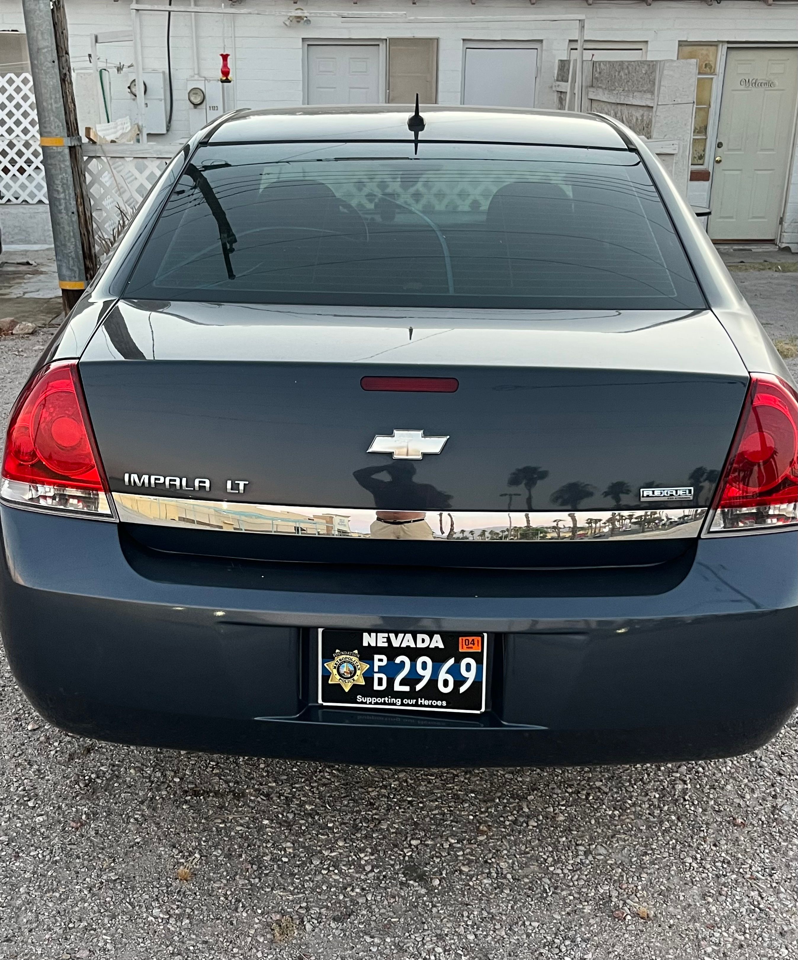 Used 2009 Chevrolet Impala LT FWD image 2