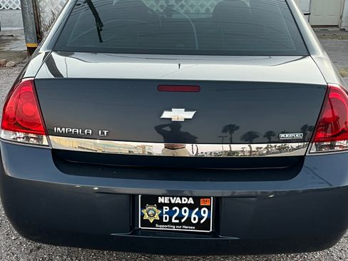 Used 2009 Chevrolet Impala LT FWD image 2