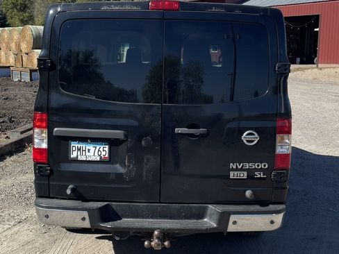 Used 2016 Nissan NV 3500 SL image 8