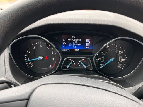 Used 2017 Ford Focus S image 8