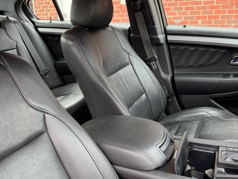 Used 2015 Ford Taurus SEL w/ Equipment Group 201A image 12