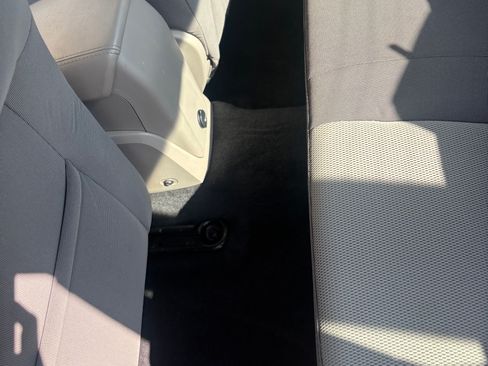 Used 2013 Ford Focus SE image 12