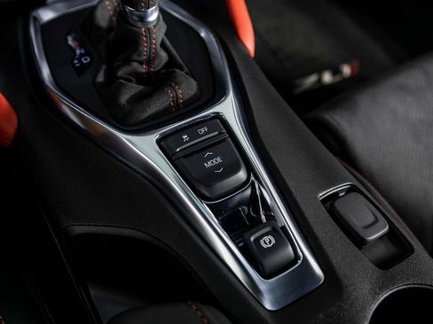 Used 2021 Chevrolet Camaro ZL1 RWD image 13