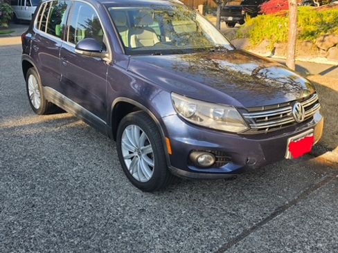 Used 2012 Volkswagen Tiguan S AWD/4WD image 12