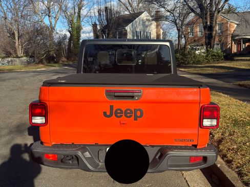 Used 2020 Jeep Gladiator Sport w/ Quick Order Package 24S image 2