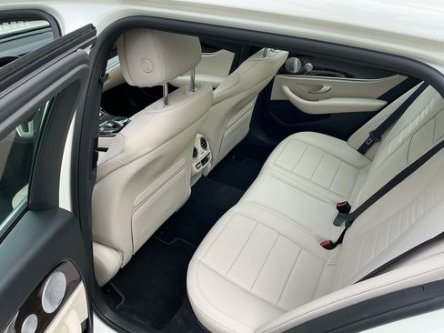 Used 2020 Mercedes-Benz E 450 4MATIC Wagon image 10