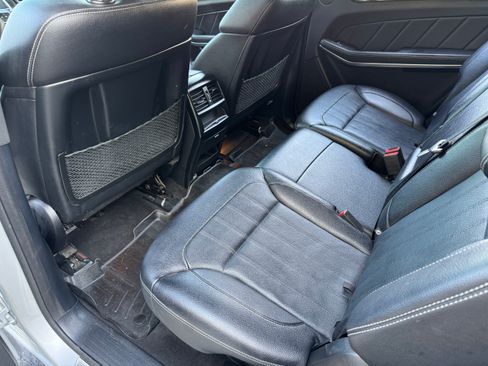 Used 2014 Mercedes-Benz GL 450 4MATIC image 9