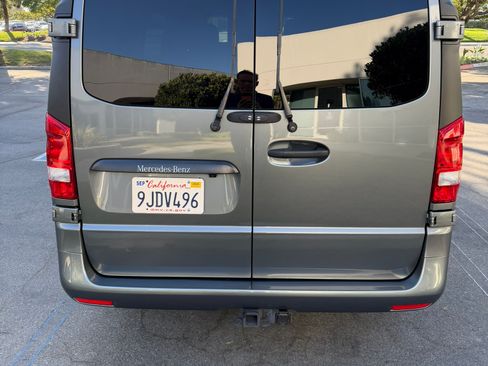 Used 2022 Mercedes-Benz Metris image 14