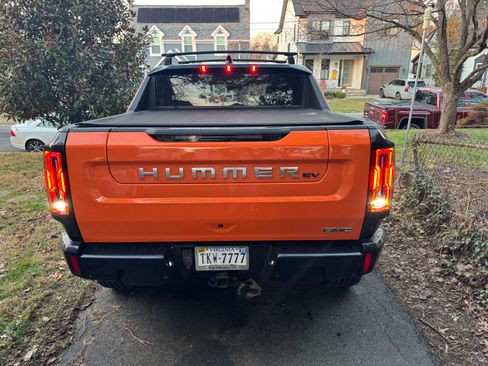 Used 2024 GMC Hummer EV 2X w/ LPO, Illumination Package image 4