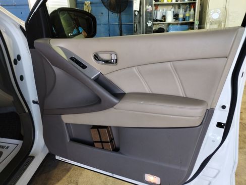 Used 2011 Nissan Murano SL image 8