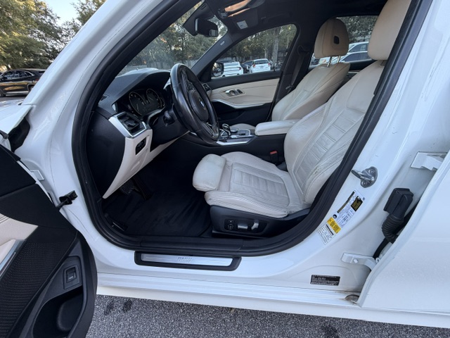 Used 2020 BMW 330i Sedan w/ Convenience Package RWD image 5