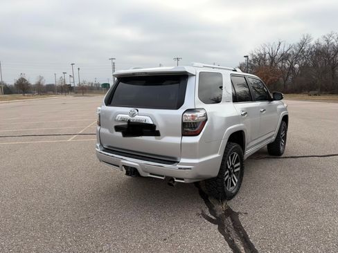 Used 2018 Toyota 4Runner Limited image 16