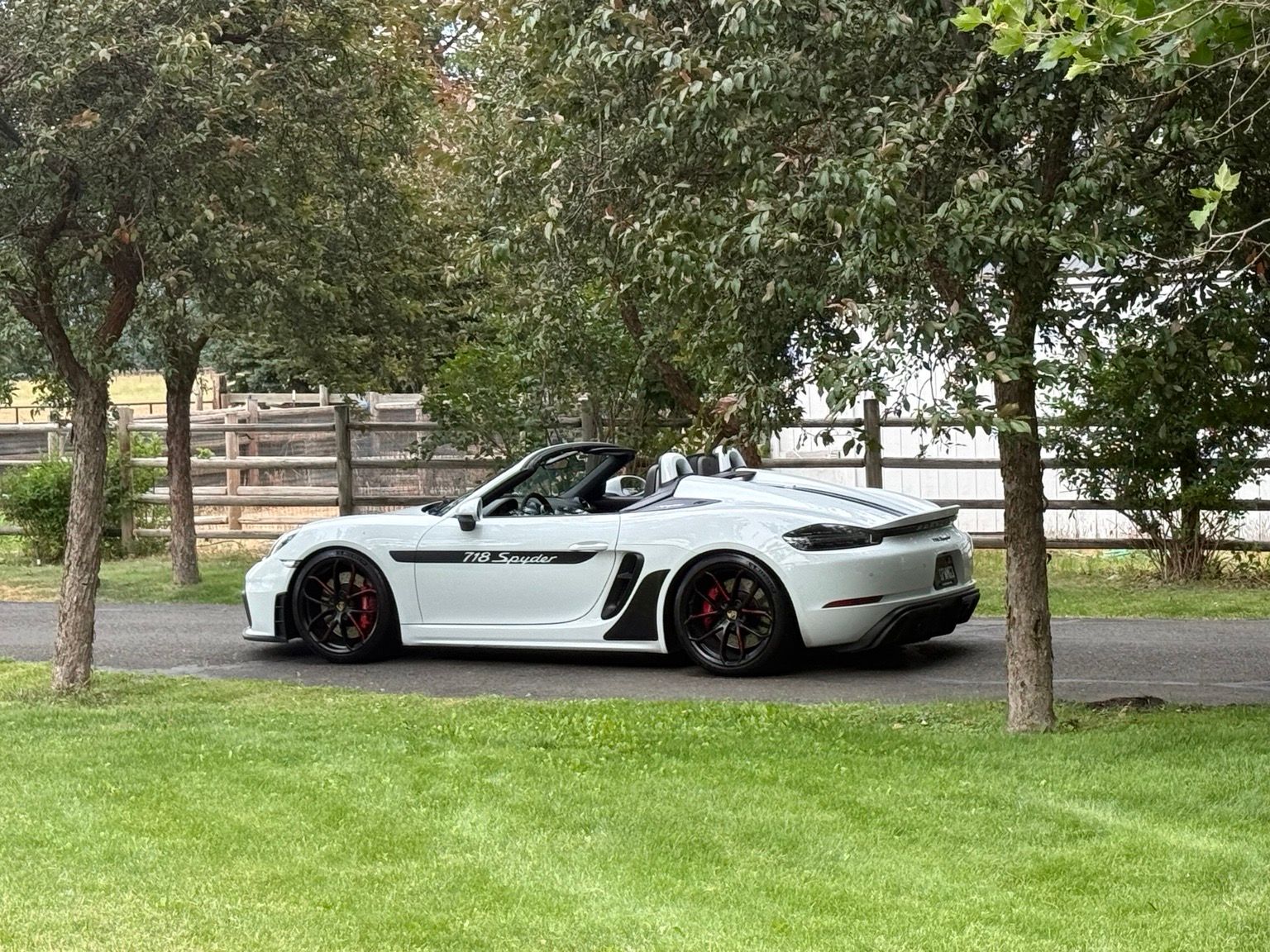Used 2020 Porsche 718 Boxster Spyder RWD image 15