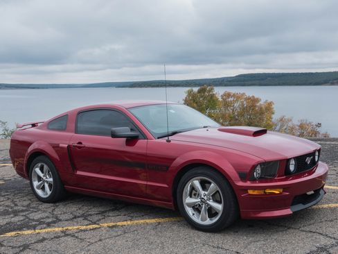 Used 2008 Ford Mustang GT Premium image 10