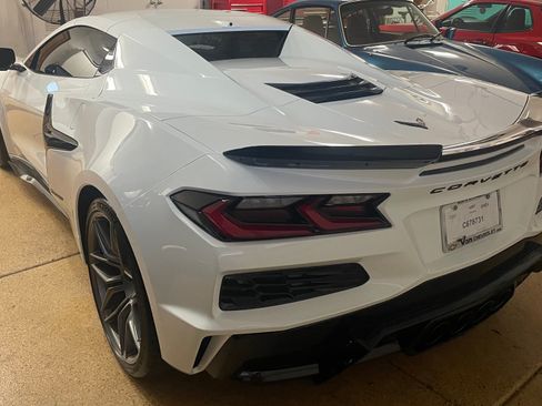 Used 2024 Chevrolet Corvette Z06 image 18