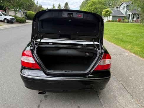 Used 2009 Mercedes-Benz CLK 350 Cabriolet image 18