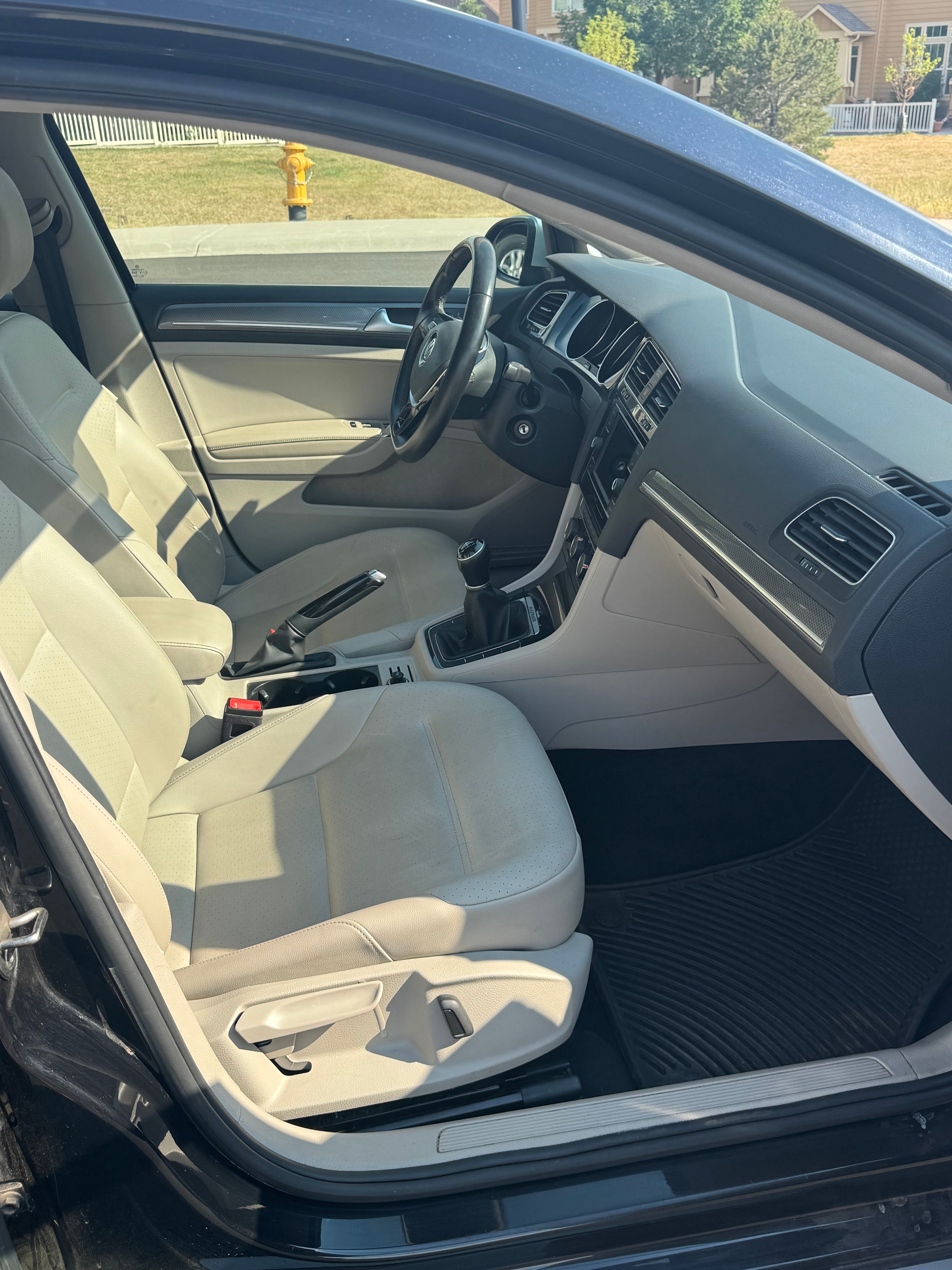 Used 2019 Volkswagen Golf Alltrack S AWD/4WD image 12