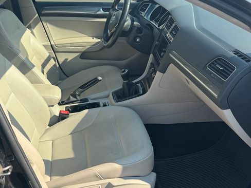 Used 2019 Volkswagen Golf Alltrack S AWD/4WD image 12