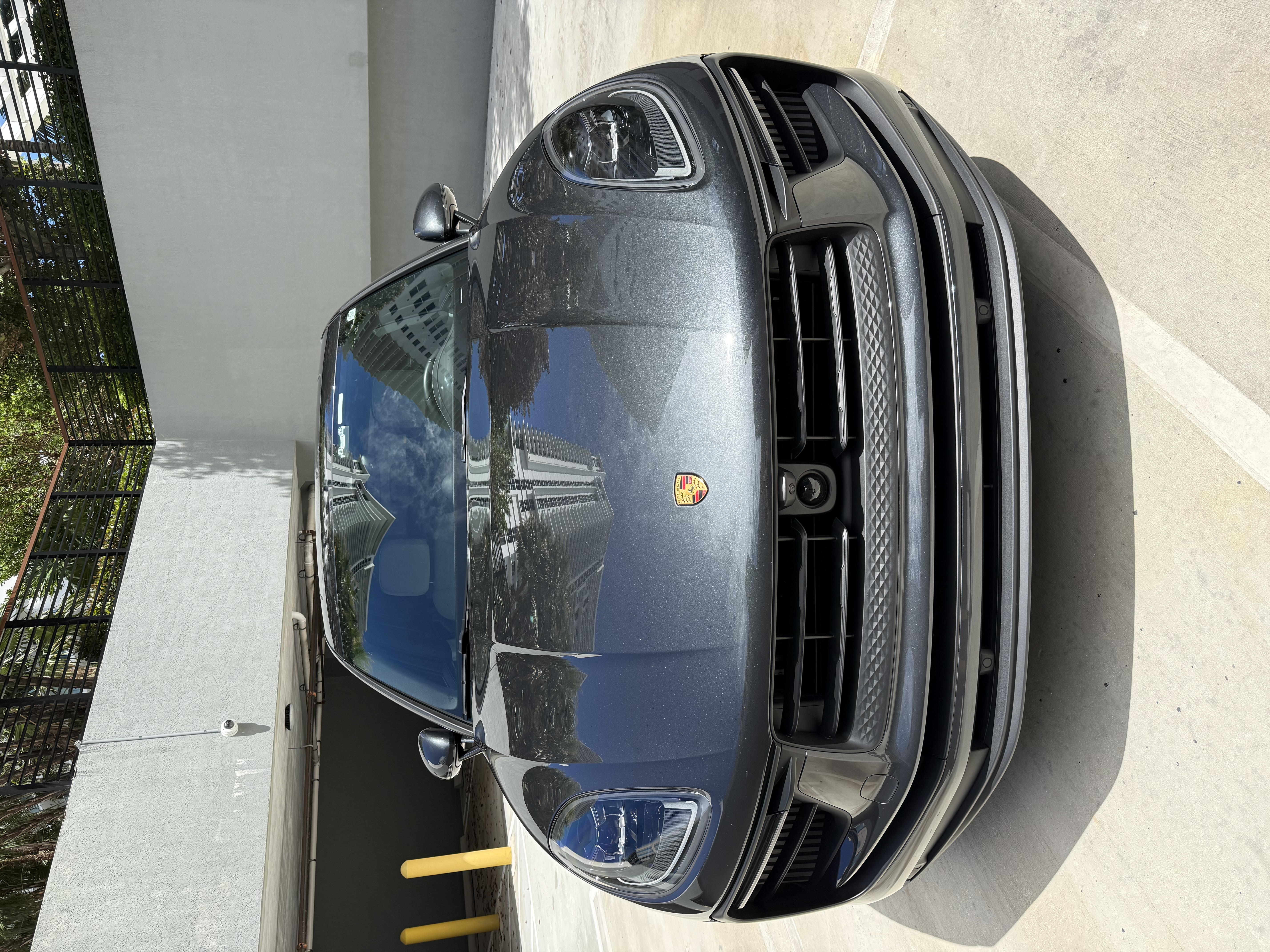 Used 2023 Porsche Macan S AWD/4WD image 4