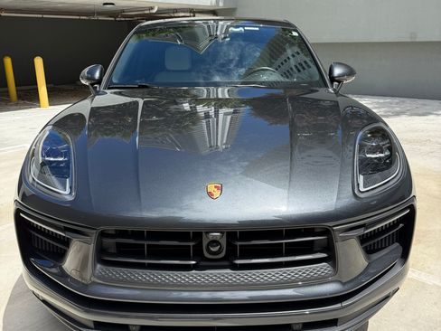 Used 2023 Porsche Macan S AWD/4WD image 4
