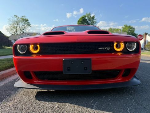 Used 2019 Dodge Challenger SRT Hellcat Redeye image 12