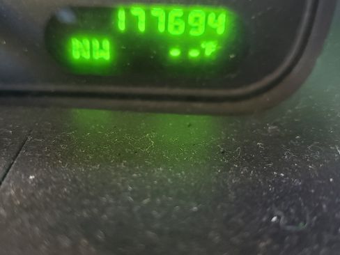 Used 2002 Ford Explorer XLT image 10