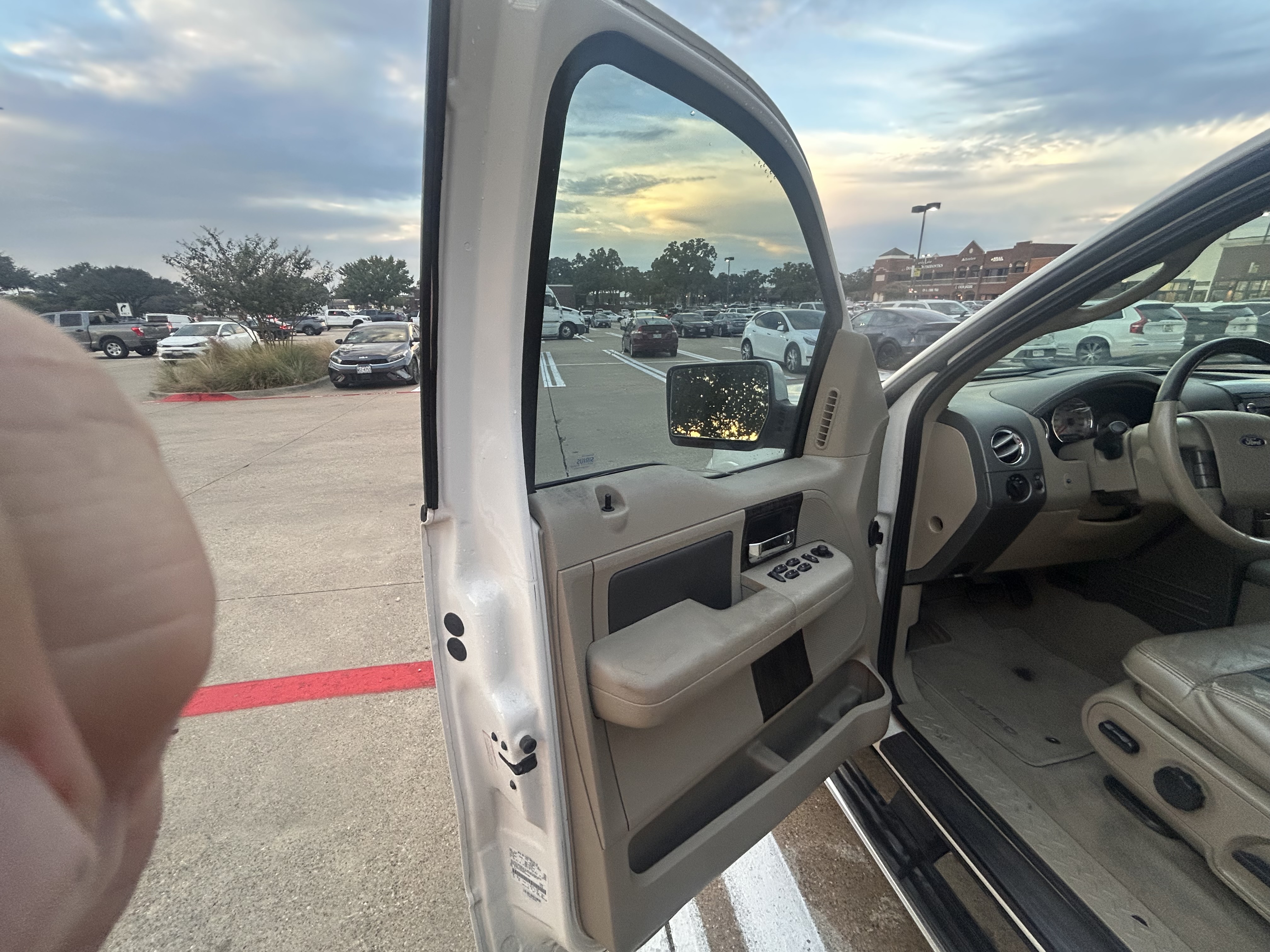 Used 2008 Ford F150 2WD SuperCrew image 9
