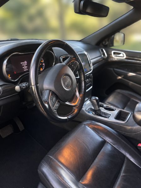 Used 2019 Jeep Grand Cherokee Limited RWD image 4