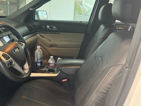 Used 2014 Ford Explorer FWD image 8