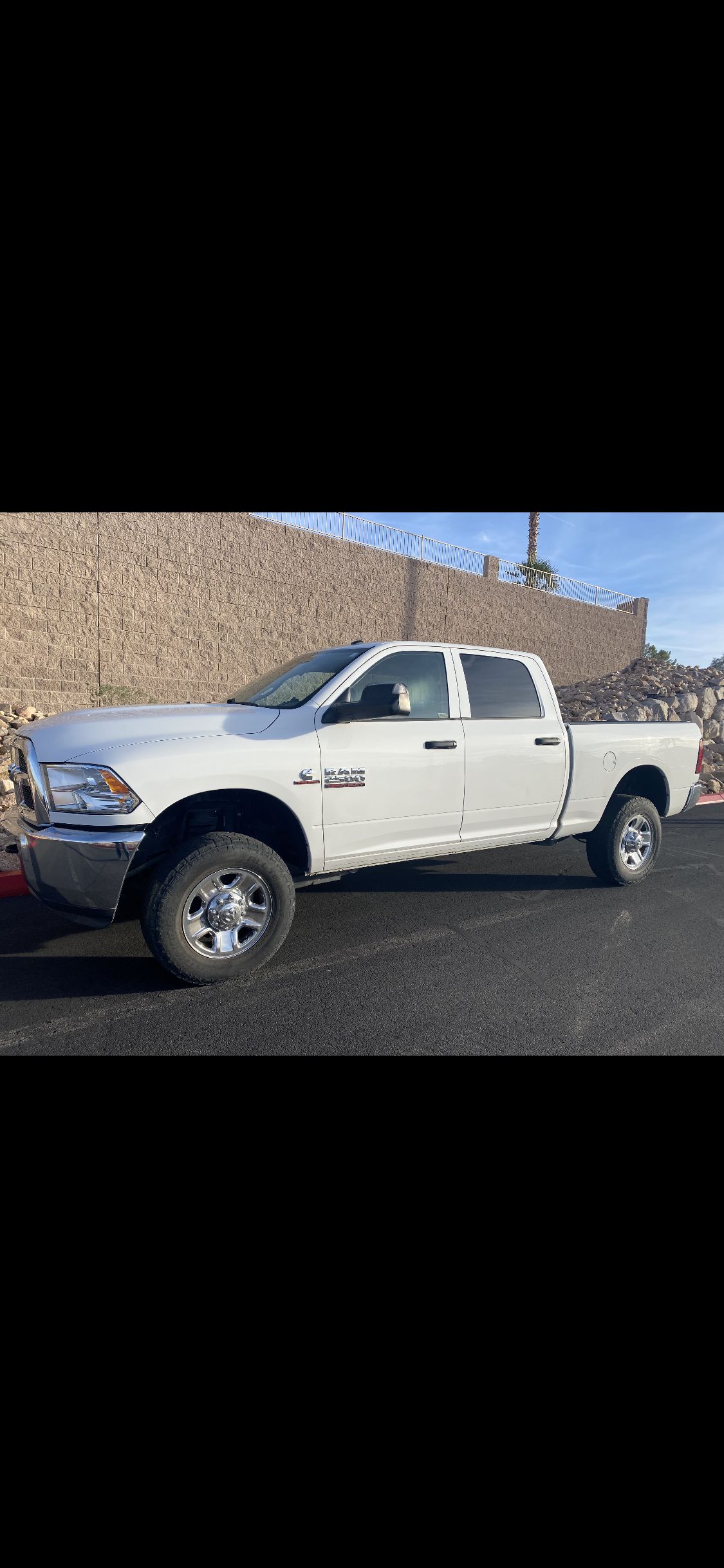 Used 2018 RAM 2500 Tradesman w/ Chrome Appearance Group AWD/4WD image 2