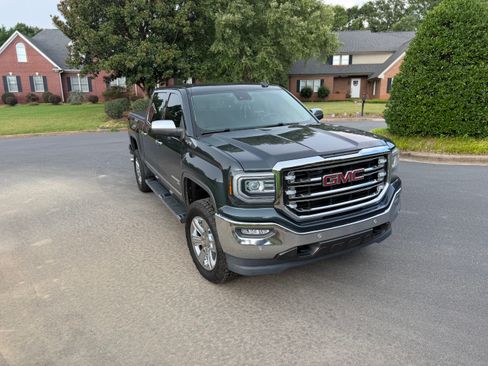 Used 2018 GMC Sierra 1500 SLT AWD/4WD image 5