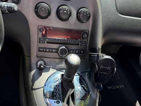 Used 2007 Pontiac Solstice GXP w/ Premium Package image 16