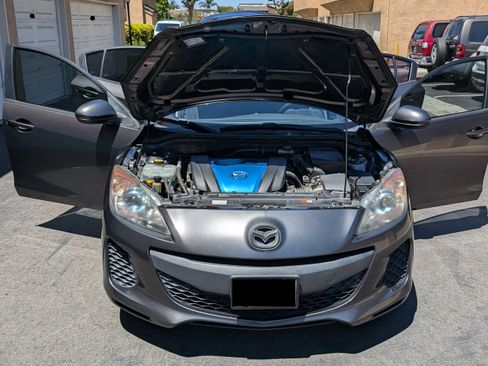 Used 2012 MAZDA MAZDA3 i Touring image 17