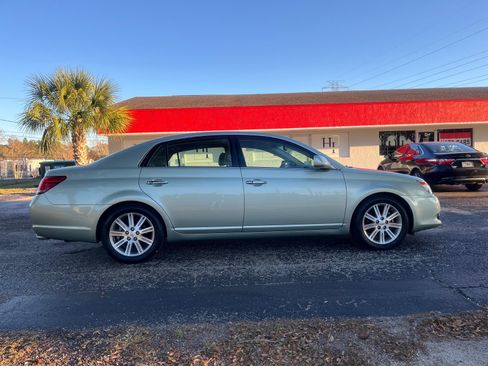 Used 2008 Toyota Avalon Limited image 1