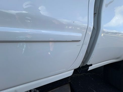 Used 2019 Chevrolet Silverado 2500 LT AWD/4WD image 8