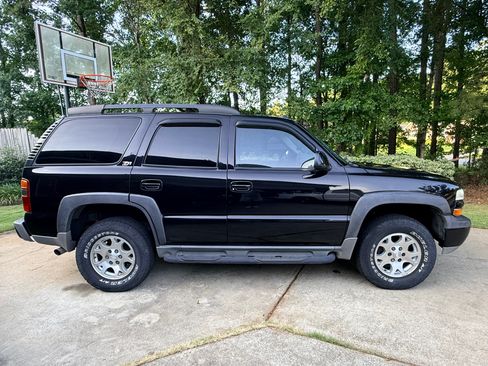 Used 2003 Chevrolet Tahoe Z71 AWD/4WD image 10